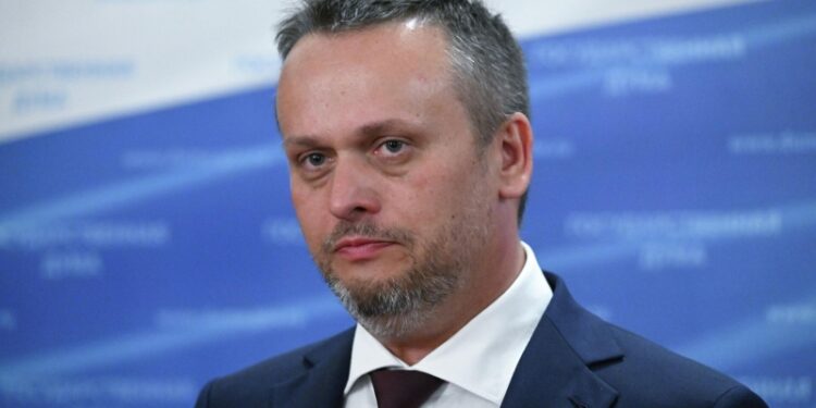 Савельев представил коллективу Минтранса нового главу ведомства