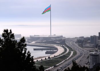 Сколько Азербайджан продает в Россию и импортирует из нее. Инфографика