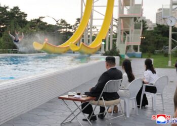 СМИ сообщили, что КНДР закрыла элитный курорт после визита Лаврова. Что говорят в МИД РФ?