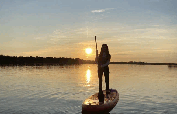 Огненные краски заката: сап-прогулка у Лахты