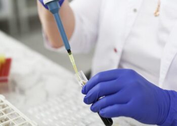 Удар по почкам: Простой анализ, который поможет не пропустить смертельно опасное заболевание