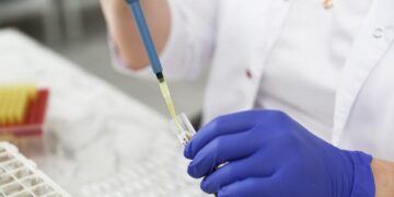 Удар по почкам: Простой анализ, который поможет не пропустить смертельно опасное заболевание