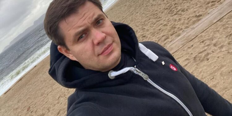 «Угрожали разными пытками»: журналистам Baza грозит до 12 лет по делу о взятках