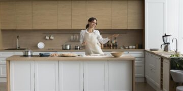 В «Домклик» выявили регионы с самыми большими и маленькими кухнями