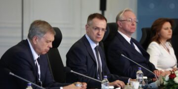 В Кремле отреагировали на заявления Рютте о Мединском