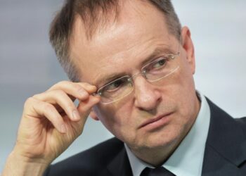 В Кремле в рабочем режиме поздравили Мединского с днем рождения