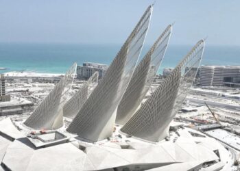 В ОАЭ на острове построят пятикрылый национальный музей. Как он