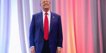 В отношении каких стран Трамп обещает ввести новые пошлины. Инфографика