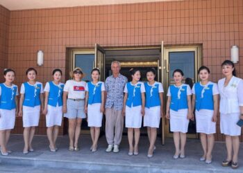 «Все круто, но общаться не разрешали»: россиянка — о курорте в КНДР