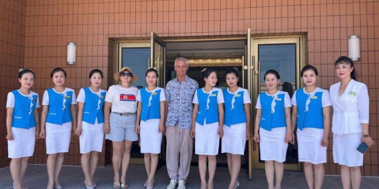 «Все круто, но общаться не разрешали»: россиянка — о курорте в КНДР