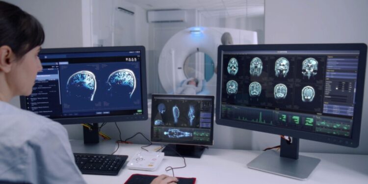 Болезнь молодых. В России стремительно растет число пациентов с рассеянным склерозом