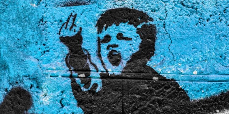 «Детей надо привлекать к ответственности»: в РФ подростков и их родителей хотят наказывать за мат