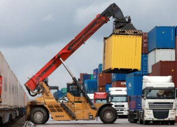 Глава ФТС назвал основных торговых партнеров России