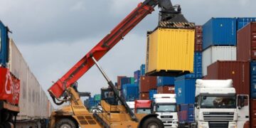 Глава ФТС назвал основных торговых партнеров России