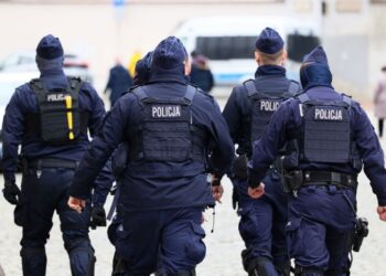 Концерт Макса Коржа в Польше обернулся скандалом. Из страны депортируют десятки украинцев