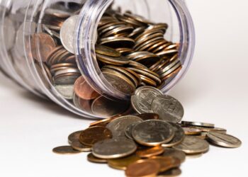 Льготы на оплату услуг ЖКХ: кому положены в 2025 году и как оформить