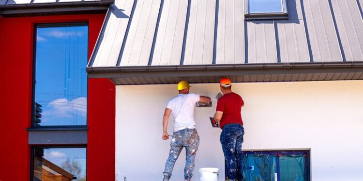 Названы строительные специальности с самым сильным ростом зарплат за