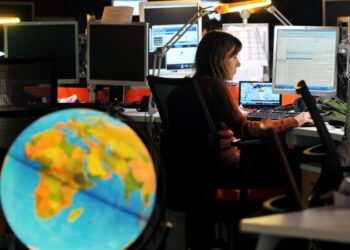 Около 170 госкомпаний могут переехать в регионы из Москвы, пишут СМИ