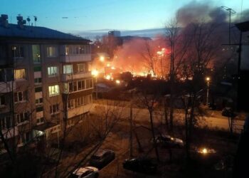 Пилоты потеряли сознание: почему истребитель Су-30 рухнул на жилой дом в Иркутске