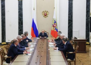 Путин провел совещание с членами Совбеза