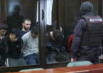 «Расстрелять их на месте»: в Москве начался судебный процесс по делу о теракте в «Крокусе»