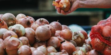 Росстат зафиксировал дефляцию третью неделю подряд