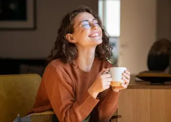 Счастье в чашке. Ученые определили 2,5 часа, когда лучше пить кофе