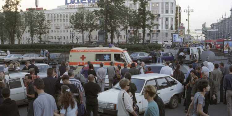 «Силуэты людей в черном дыму»: почему виновные в теракте на Пушкинской не попали под суд?