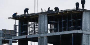 Вице-премьер Хуснуллин назвал долю девелоперов в зоне риска банкротства