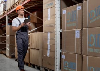 Ответственное хранение оборудования: почему стоит доверить технику специалистам