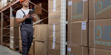 Ответственное хранение оборудования: почему стоит доверить технику специалистам