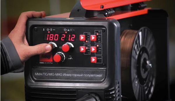 Сварочный аппарат‑полуавтомат: принцип работы и ключевые особенности