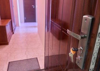 Греф предупредил о «катаклизме» при резком ужесточении льготной ипотеки