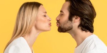 «Грязная» правда. Установлено, когда и для чего появились первые поцелуи