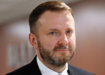 Орешкин рассказал, как отправляемые Украине деньги возвращаются на Запад