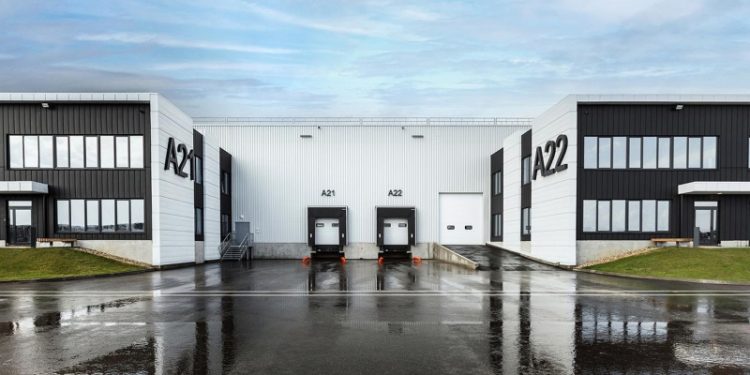 Почему бизнес выбирает light industrial: мнение экспертов и опыт