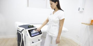 Почему полезно делать лазерную эпиляцию при гормональном дисбалансе и гирсутизме