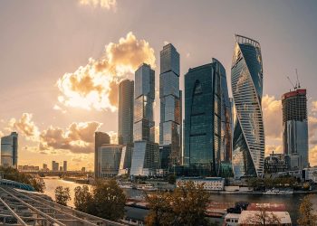 Подскочила на 20%: как вырастет оценка нежилых объектов в Москве в