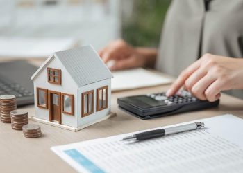 Только 8% россиян могут накопить на первый взнос по ипотеке за два