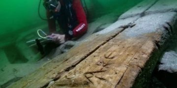 Археологи нашли у побережья Александрии роскошную прогулочную лодку I века