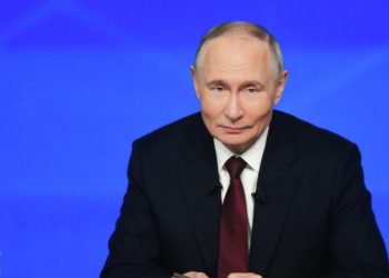 Большинство обращений на прямую линию с Путиным обработано, заявили в ОНФ