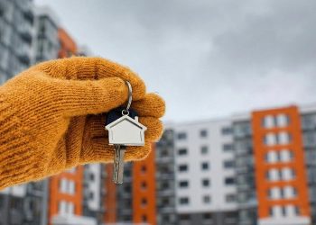 Ценовая стагнация и дорогая ипотека: выгодно ли сейчас покупать