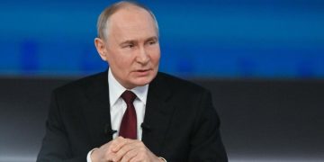 Число обращений на прямую линию с Путиным превысило миллион