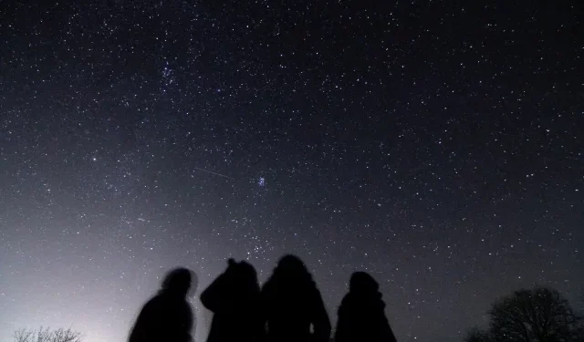 Где и когда наблюдать декабрьский звездопад Геминиды в 2025 году?
