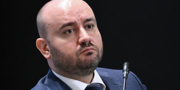 Губернатор Самарской области подписал указ об отставке правительства