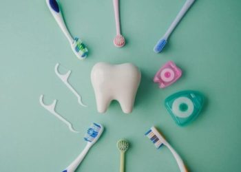 И чем будем чистить? Зубную щётку признали худшим средством гигиены рта