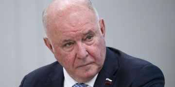 Карасин назвал атаку Киева на резиденцию президента хамством