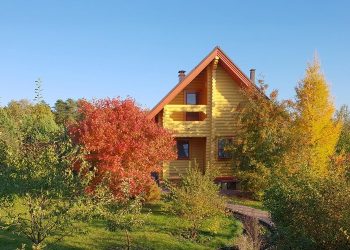 КС разъяснил права собственников земельных участков в охранных зонах