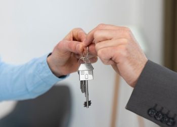 Налоговые льготы при продаже жилья расширили. Как это отразится на