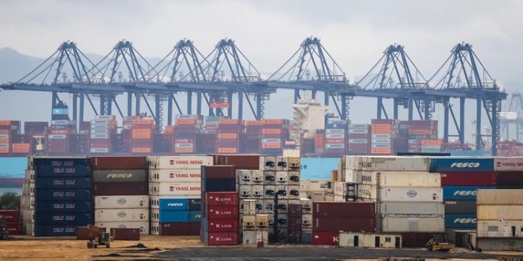 NYT рассказала, почему «второй китайский шок» грозит протестами в Азии